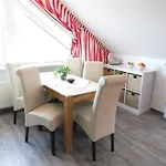 Haus-itjen-rot-3 Apartment *