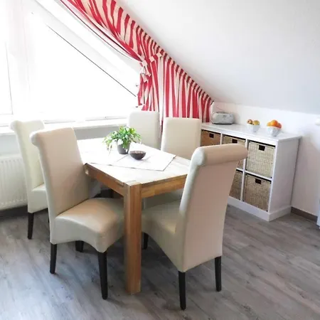 Haus-itjen-rot-3 Apartamento *