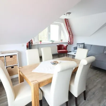 Haus-itjen-rot-3 Apartamento Cuxhaven