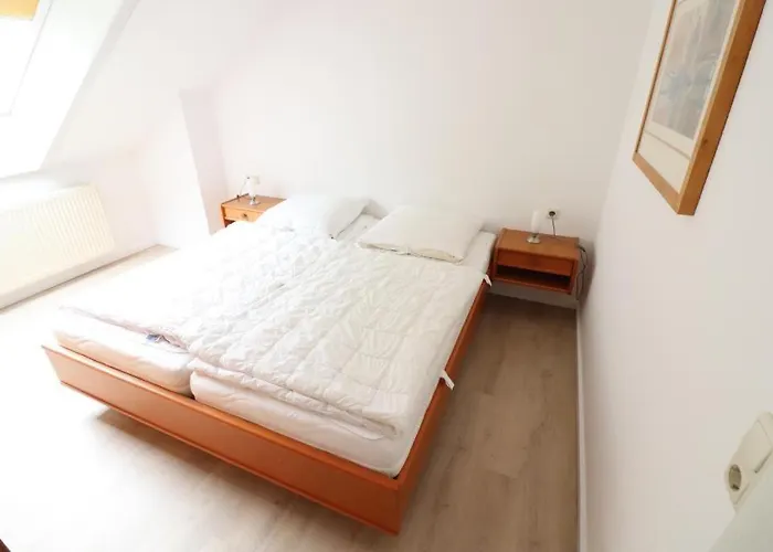 Haus-itjen-rot-3 Daire Cuxhaven