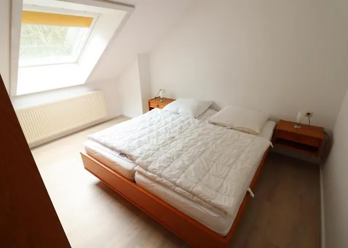 Haus-itjen-rot-3 * Cuxhaven